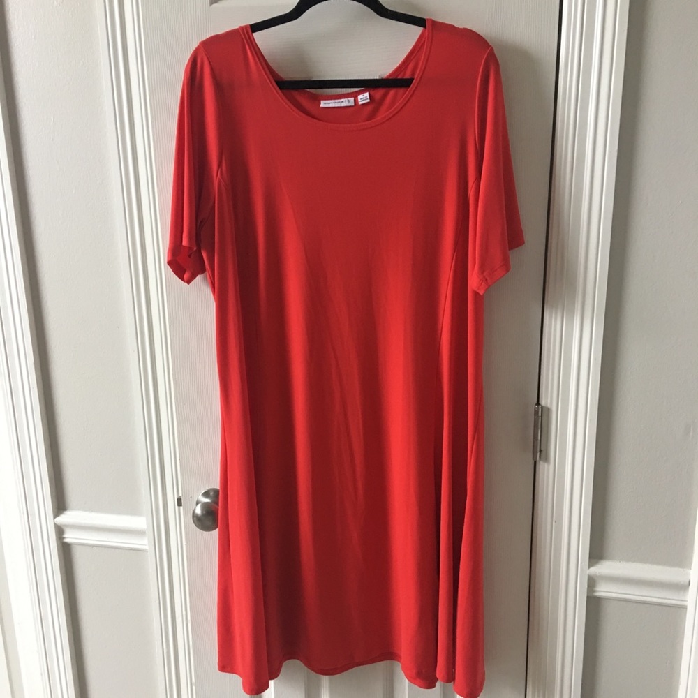SUSAN GRAVER Red Dress